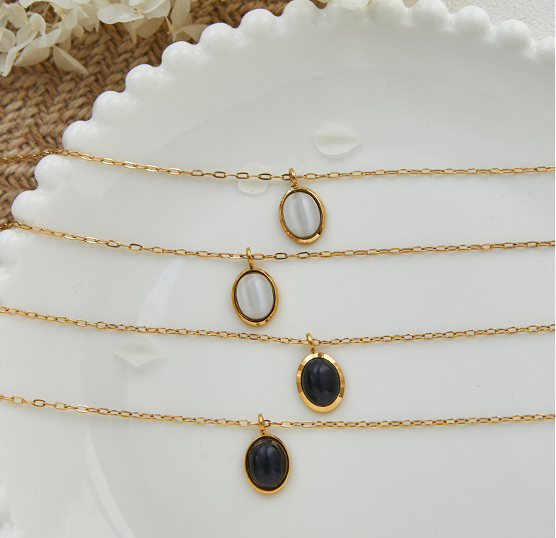 Moon Stone and Black Onyx Crystals Gold Jewelry