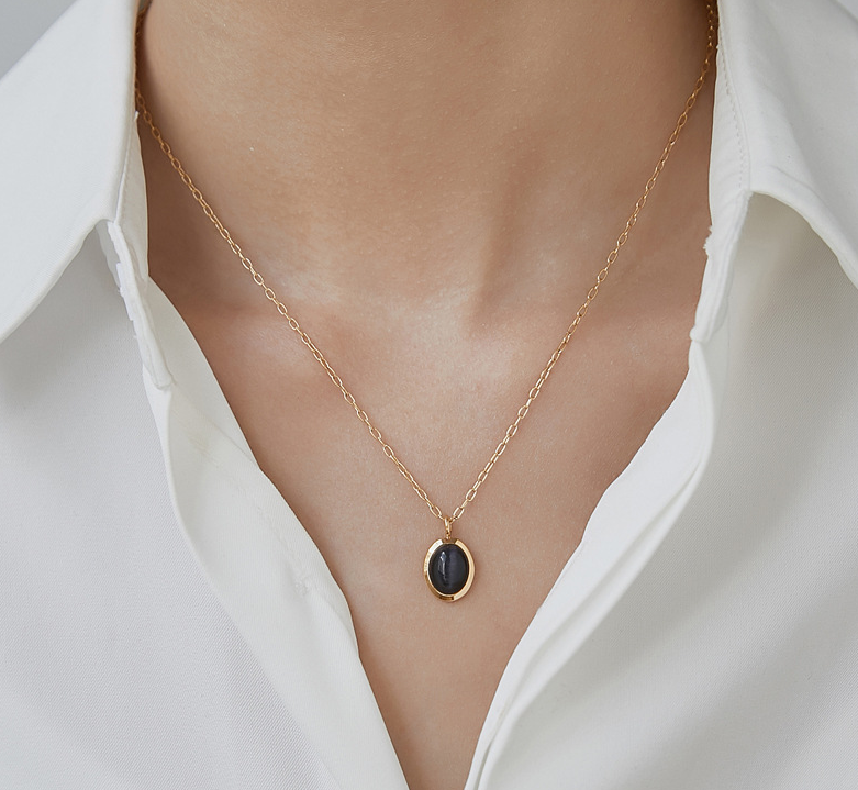 Moon Stone and Black Onyx Crystals Gold Jewelry