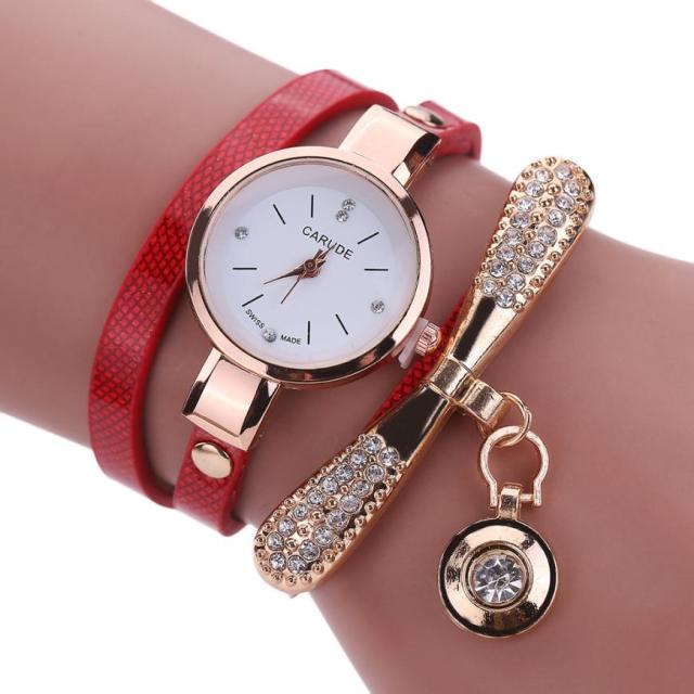 Casual Bracelet Watch With Rhinestones