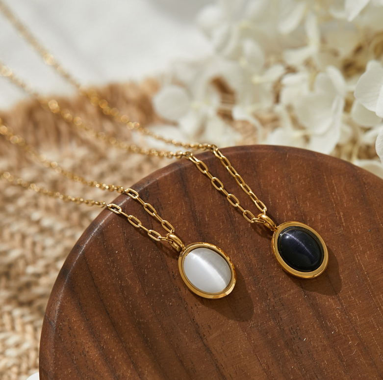 Moon Stone and Black Onyx Crystals Gold Jewelry